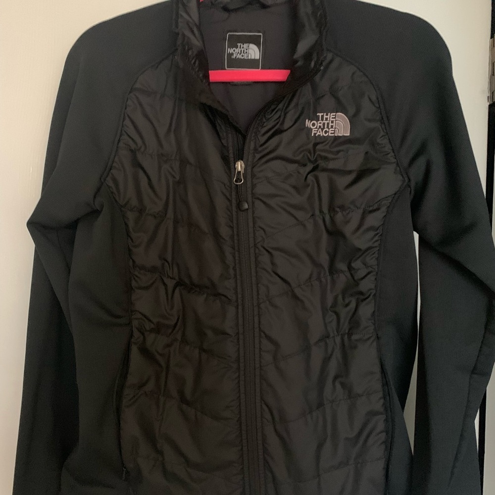 Black North Face lightweight jacket